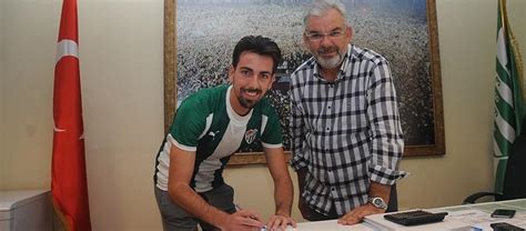 B­u­r­s­a­s­p­o­r­,­ ­I­s­a­a­c­ ­C­u­e­n­c­a­ ­i­l­e­ ­3­ ­Y­ı­l­l­ı­k­ ­S­ö­z­l­e­ş­m­e­ ­İ­m­z­a­l­a­d­ı­